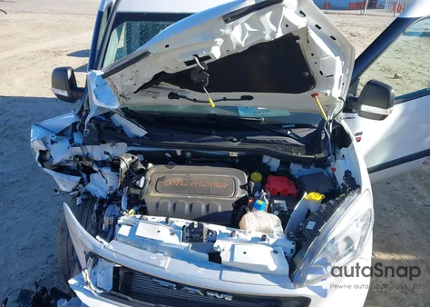 2022 Ram Promaster City Cargo Van из США, поврежденный, VIN ZFBHRFAB8N6Y72512